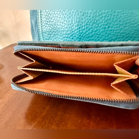 Vintage Coach Nubuc Chelsea Large Hobo in Teal and Compact Wallet - Picture 10 of 14